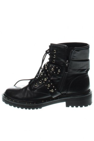 Damen Stiefeletten Stradivarius, Größe 37, Farbe Schwarz, Preis € 22,71