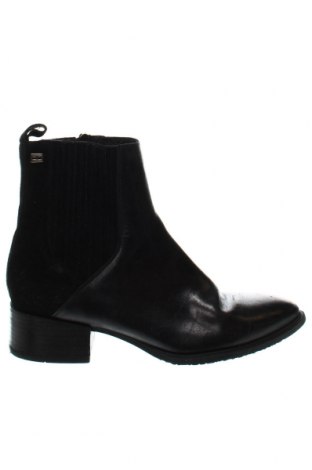 Dámské boty  Tommy Hilfiger, Velikost 42, Barva Černá, Cena  1 379,00 Kč