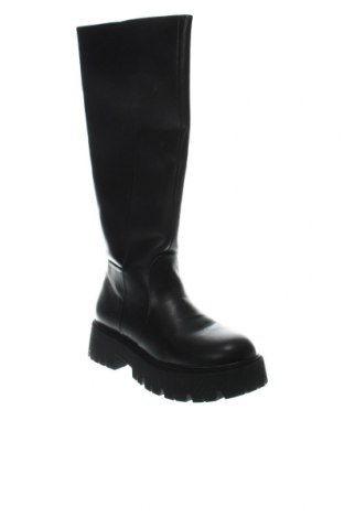 Γυναικείες μπότες Bershka, Μέγεθος 36, Χρώμα Μαύρο, Τιμή 35,88 €