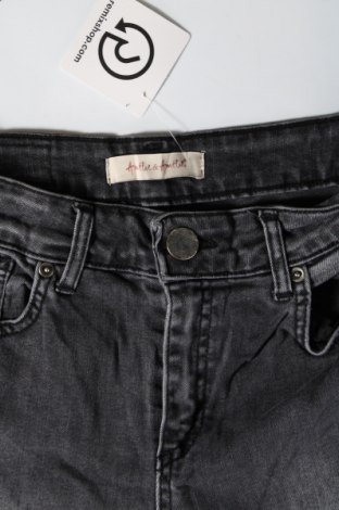 Damen Jeans Amelie & Amelie, Größe S, Farbe Grau, Preis € 4,04