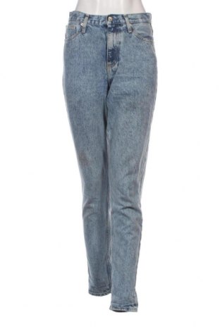 Дамски дънки Calvin Klein Jeans, Размер S, Цвят Син, Цена 81,60 лв.