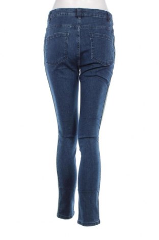 Dámske džínsy  Essentials, Veľkosť M, Farba Modrá, Cena  3,29 €