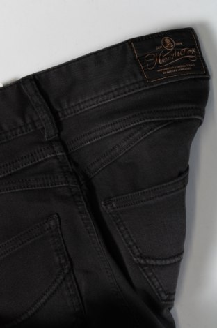 Dámske džínsy  Herrlicher, Veľkosť S, Farba Čierna, Cena  10,79 €