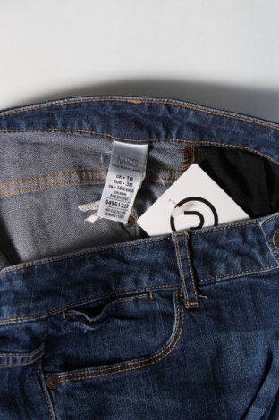 Dámske džínsy  Marks & Spencer, Veľkosť M, Farba Modrá, Cena  3,86 €
