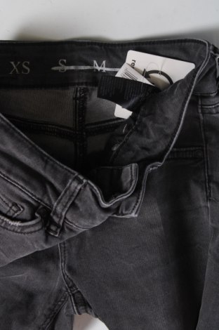 Dámske džínsy  Never Denim, Veľkosť XS, Farba Sivá, Cena  3,45 €