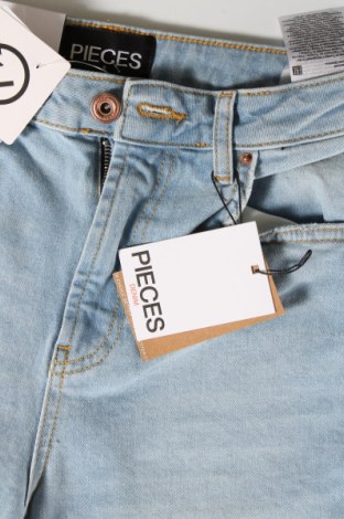Dámske džínsy  Pieces, Veľkosť S, Farba Modrá, Cena  9,46 €