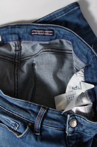 Damskie jeansy Tommy Hilfiger, Rozmiar M, Kolor Niebieski, Cena 217,50 zł