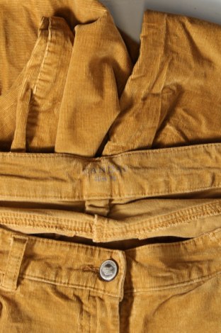 Pantaloni de velvet de femei Canda, Mărime M, Culoare Galben, Preț 20,03 Lei