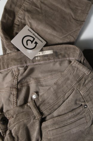 Дамски джинси Edc By Esprit, Размер M, Цвят Сив, Цена 8,41 лв.