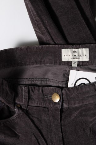 Дамски джинси Essentiel Antwerp, Размер M, Цвят Сив, Цена 8,16 лв.