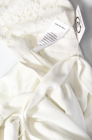 Damen Overall Forever New, Größe M, Farbe Weiß, Preis 97,94 €