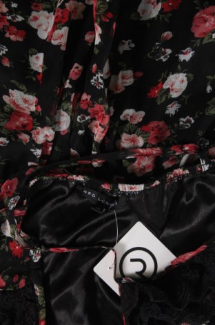 Γυναικεία σαλοπέτα Qed London, Μέγεθος M, Χρώμα Μαύρο, Τιμή 6,03 €