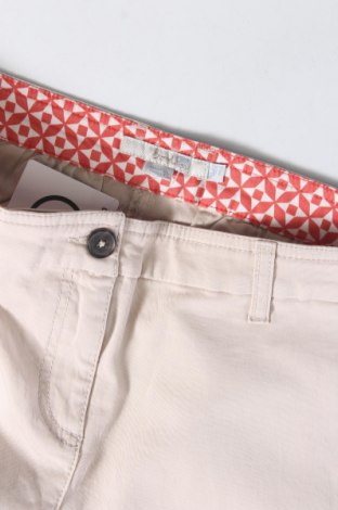 Γυναικείο κοντό παντελόνι Boden, Μέγεθος M, Χρώμα  Μπέζ, Τιμή 25,24 €