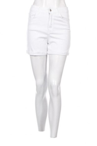 Γυναικείο κοντό παντελόνι Defacto, Μέγεθος S, Χρώμα Λευκό, Τιμή 7,14 €