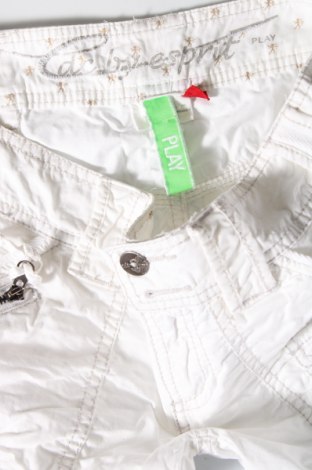 Дамски къс панталон Edc By Esprit, Размер M, Цвят Бял, Цена 9,38 лв.