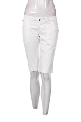 Pantaloni scurți de femei Fishbone, Mărime XL, Culoare Alb, Preț 26,17 Lei