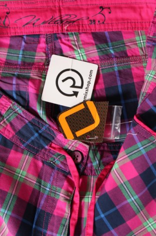 Дамски къс панталон Willard, Размер M, Цвят Многоцветен, Цена 31,00 лв.