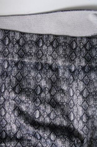 Γυναικείο κολάν, Μέγεθος XL, Χρώμα Πολύχρωμο, Τιμή 3,38 €