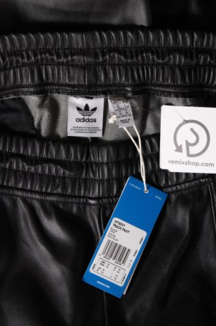 Damskie skórzane spodnie Adidas Originals, Rozmiar XL, Kolor Czarny, Cena 132,31 zł