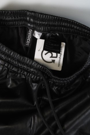 Pantaloni de piele pentru damă H&M Divided, Mărime XS, Culoare Negru, Preț 25,76 Lei