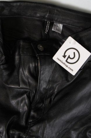 Dámské kožené kalhoty  H&M Divided, Velikost XS, Barva Černá, Cena  102,00 Kč