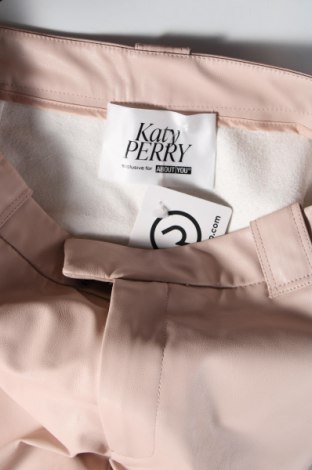 Pantaloni de piele pentru damă Katy Perry exclusive for ABOUT YOU, Mărime M, Culoare Bej, Preț 286,18 Lei