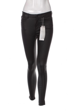 Γυναικείο παντελόνι δερμάτινο ONLY, Μέγεθος M, Χρώμα Μαύρο, Τιμή 12,25 €
