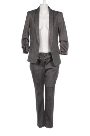 Дамски костюм H&M, Размер S, Цвят Сив, Цена 73,95 лв.