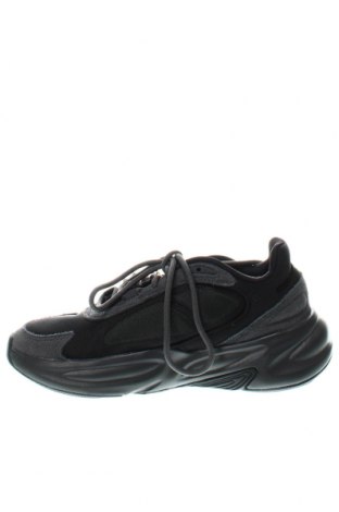 Дамски обувки Adidas, Размер 36, Цвят Черен, Цена 190,00 лв.