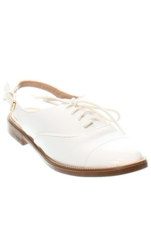 Γυναικεία παπούτσια Catisa, Μέγεθος 37, Χρώμα Λευκό, Τιμή 31,96 €