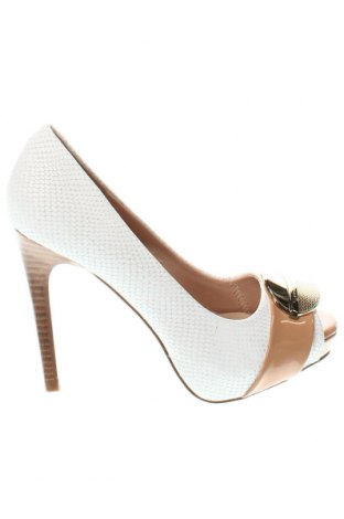 Дамски обувки Epica, Размер 37, Цвят Бял, Цена 54,49 лв.