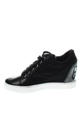 Γυναικεία παπούτσια Guess, Μέγεθος 38, Χρώμα Μαύρο, Τιμή 30,31 €