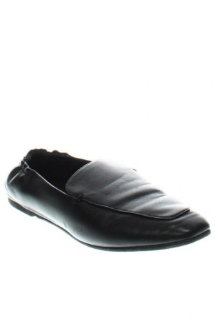 Дамски обувки Hugo Boss, Размер 39, Цвят Черен, Цена 79,80 лв.