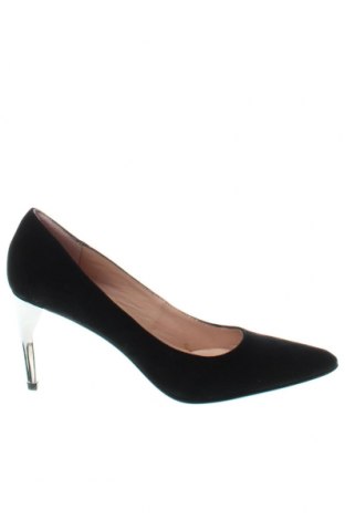 Дамски обувки Lola Cruz, Размер 35, Цвят Черен, Цена 123,50 лв.