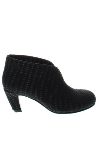 Дамски обувки United Nude, Размер 37, Цвят Черен, Цена 98,10 лв.
