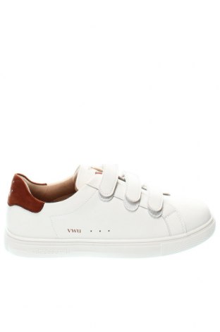 Дамски обувки Vanessa Wu, Размер 38, Цвят Бял, Цена 102,00 лв.