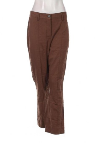 Pantaloni de femei Bershka, Mărime M, Culoare Maro, Preț 22,89 Lei