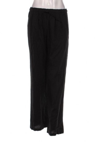 Γυναικείο παντελόνι Bershka, Μέγεθος S, Χρώμα Μαύρο, Τιμή 9,75 €