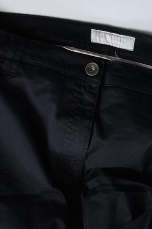 Дамски панталон Brax, Размер XL, Цвят Син, Цена 49,00 лв.