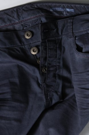 Дамски панталон Edc By Esprit, Размер M, Цвят Син, Цена 29,33 лв.