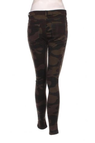 Дамски панталон Cropp, Размер M, Цвят Многоцветен, Цена 6,38 лв.