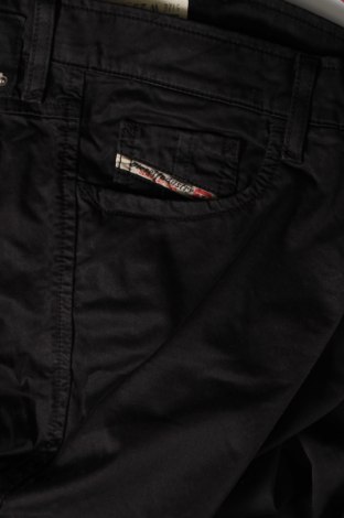 Дамски панталон Diesel, Размер M, Цвят Черен, Цена 20,25 лв.