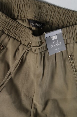 Γυναικείο παντελόνι F&F, Μέγεθος XS, Χρώμα Πράσινο, Τιμή 8,90 €