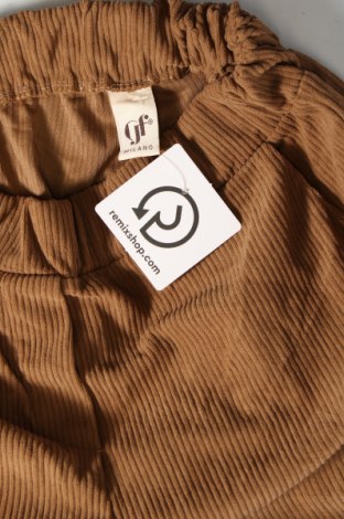 Γυναικείο παντελόνι Gf, Μέγεθος M, Χρώμα  Μπέζ, Τιμή 3,77 €