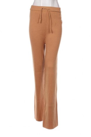 Дамски панталон Glamorous, Размер M, Цвят Бежов, Цена 16,53 лв.