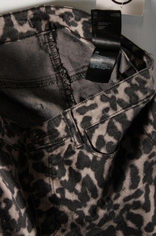 Γυναικείο παντελόνι H&M, Μέγεθος S, Χρώμα Πολύχρωμο, Τιμή 3,59 €