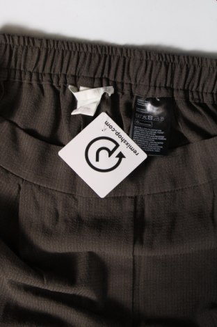 Дамски панталон H&M, Размер M, Цвят Зелен, Цена 7,83 лв.
