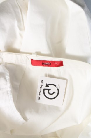 Дамски панталон Hugo Boss, Размер M, Цвят Екрю, Цена 112,11 лв.
