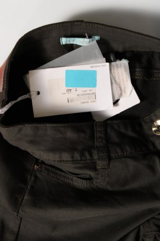 Pantaloni de femei LPB Les P'tites Bombes, Mărime M, Culoare Verde, Preț 37,20 Lei