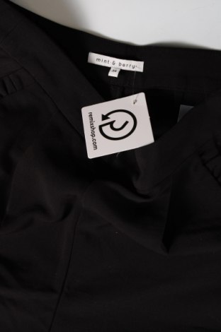 Pantaloni de femei Mint & Berry, Mărime XS, Culoare Negru, Preț 22,19 Lei